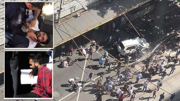 Melbourne Suv Contro Folla