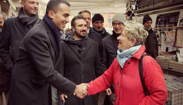 Luigi Di Maio Stretta Di Mano