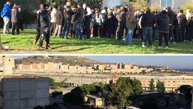 SantElia Manifestazione Palazzoni Cagliari Sgombero