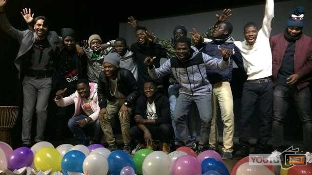 Migranti Sul Palco Sprar