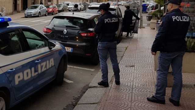 Polizia Pullman Bus Cagliari