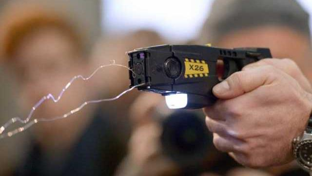 Taser Pistola Polizia