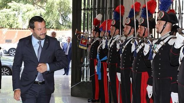 Salvini Carabinieri