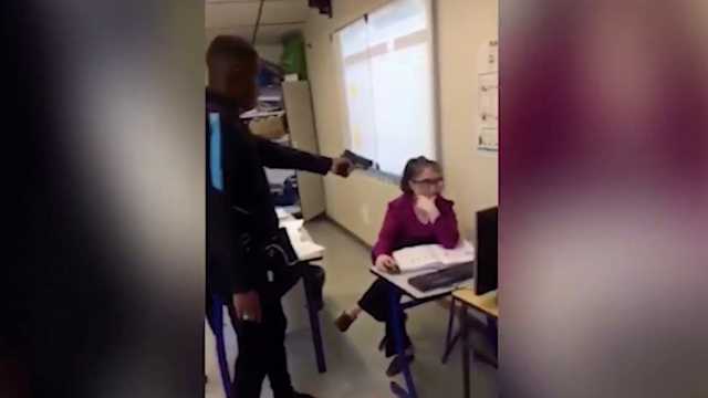 Pistola Scuola