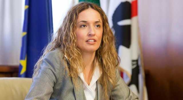 Claudia Lombardo