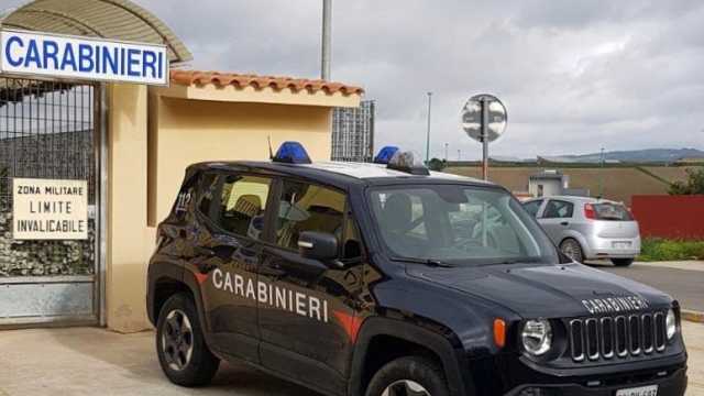 Carabinieri Latte