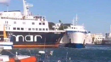 Nave Ischia