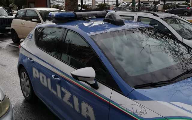 Polizia Via Roma1