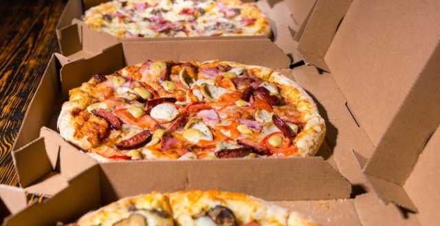 Pizza In Cartone