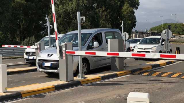 Elmas Sbarre Aeroporto
