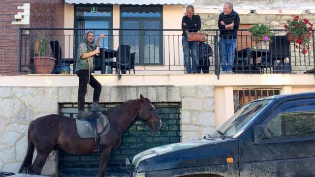 Gesturi Birra A Cavallo