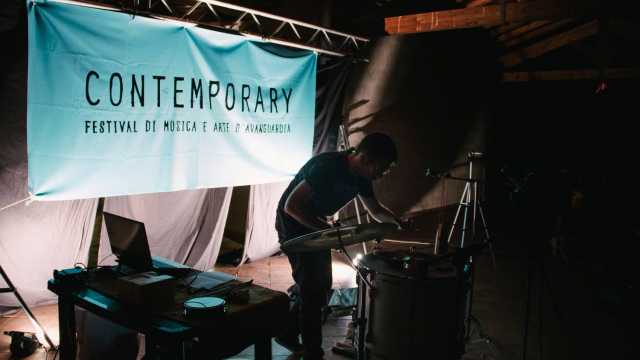 Conemporary05