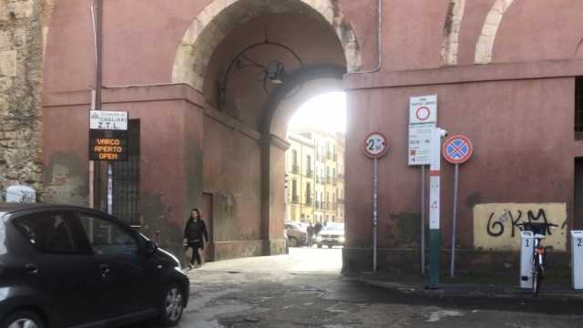Porta Cristina Castello