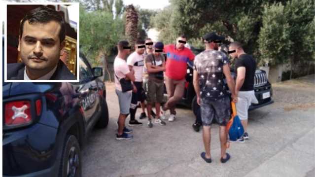 Algerini A Porto Pino Sibilia