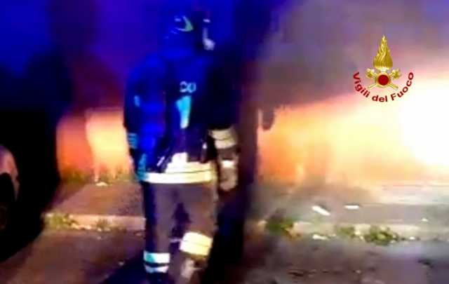 Vvf Incendio Rifiuti Bidoni Ca