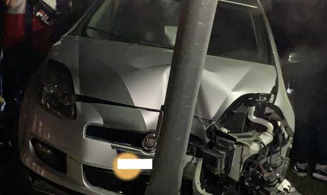 Auto Schiantata Monastir Pixel Tagliata