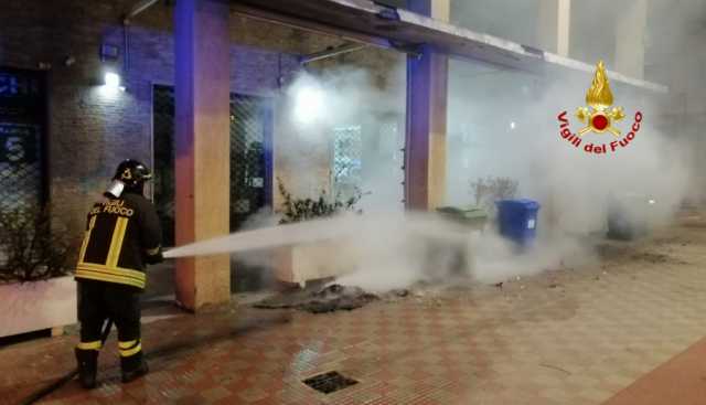 RIFIUTI INCENDIATI CA