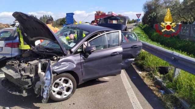 INCIDENTE ROTATORIA 130