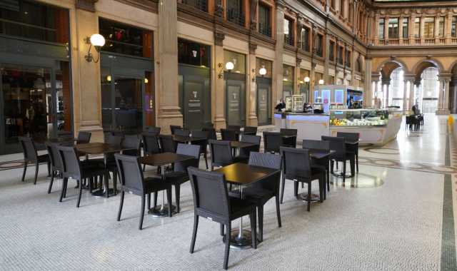 Tavoli Aperto Bar