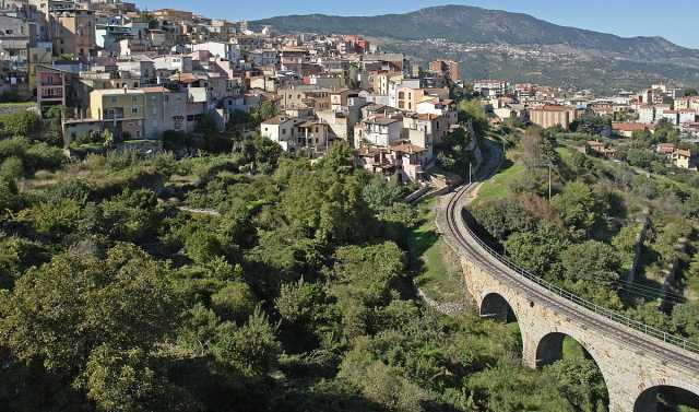 1200px Sardinien Larusei