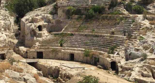 Anfiteatro Romano 1