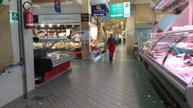 Mercato San Benedetto Ca Youtg