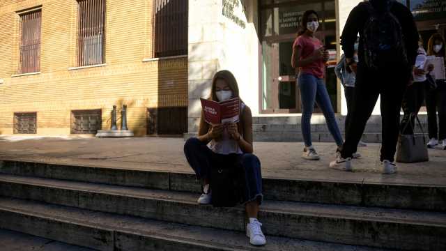 Universitari