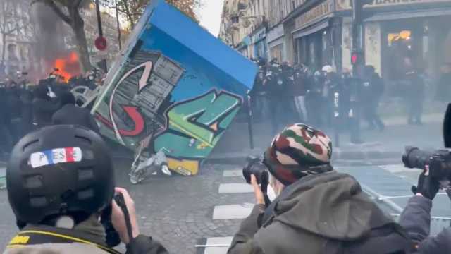 Scontri Parigi