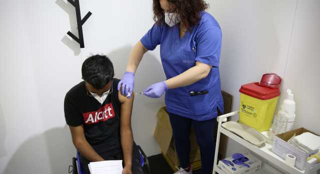 Vaccino Giovani
