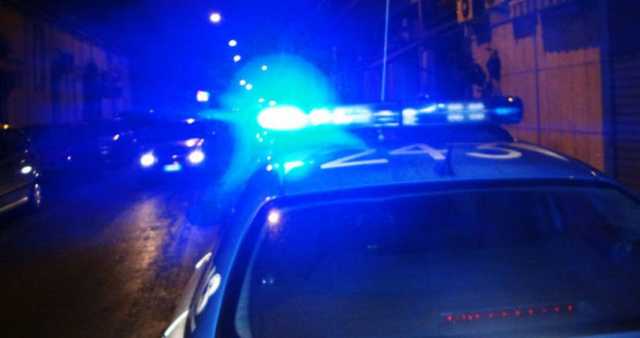 Polizia Notte Lato