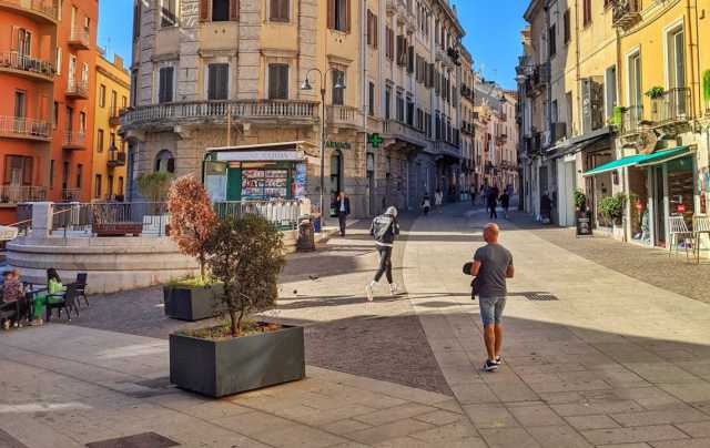 Shopping Zenza Iva