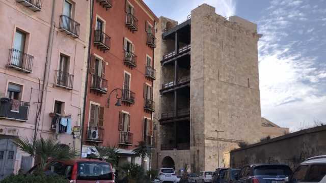 Torre Dellelefante Dal Basso