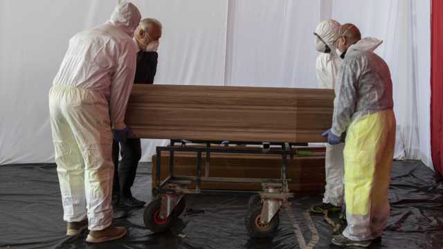 La bara di un morto per Covid