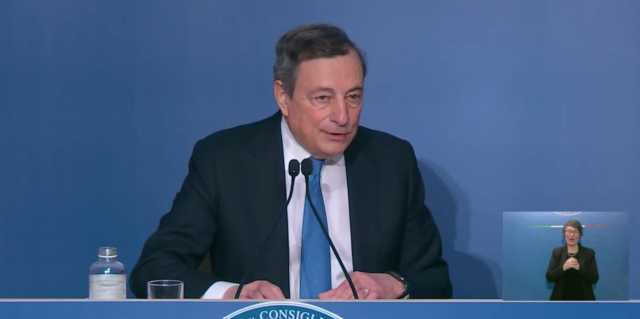 Mario Draghi alla conferenza di fine anno 2021