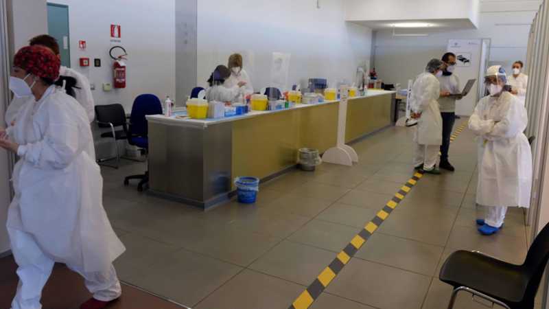 Hub vaccinale in Sardegna 