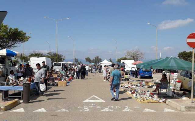 Le partite del Cagliari fermano per due domeniche il mercatino del parcheggio Cuore