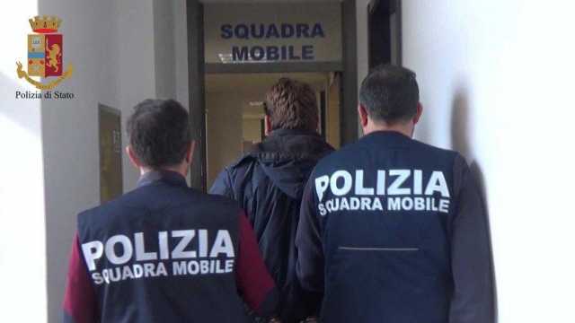 Arrestato dalla squadra Mobile
