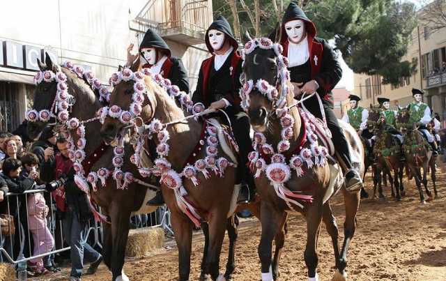 Sartiglia sfilata