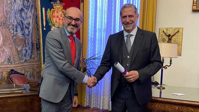 Il sindaco Paolo Truzzu, questa mattina di venerdì 4 marzo, ha incontrato al Palazzo Civico l'ambasciatore della Grecia in Italia Theodore Passas.