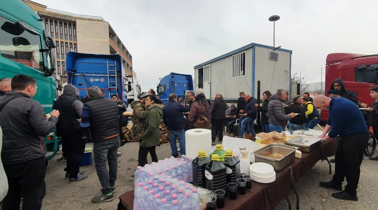 Su Cumbidu solidarietà porto Cagliari 