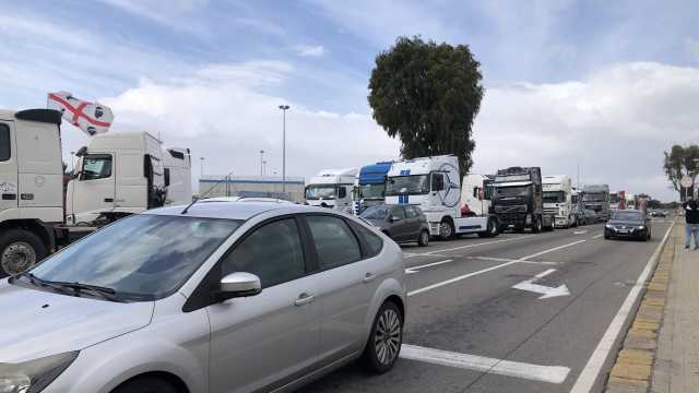 La protesta al porto di Cagliari