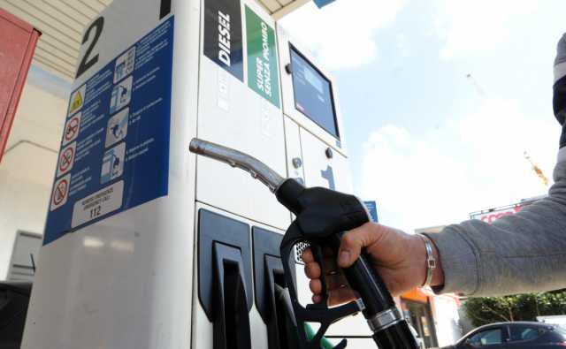 Benzina 