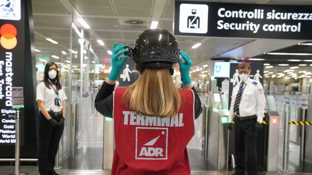 Mascherina Ffp2 obbligatoria in aereo
