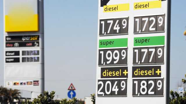 Il taglio delle accise non basta: a Cagliari il prezzo del carburante continua a volare