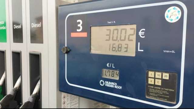 Risale il prezzo del carburanti 