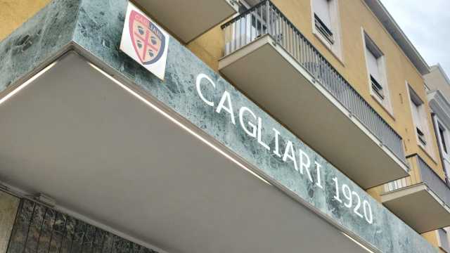 Giallo sulla trattativa per la cessione del Cagliari: una lettera di offerta e tanti dubbi