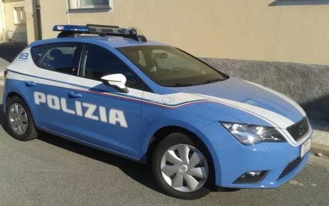 Auto della polizia a Iglesias