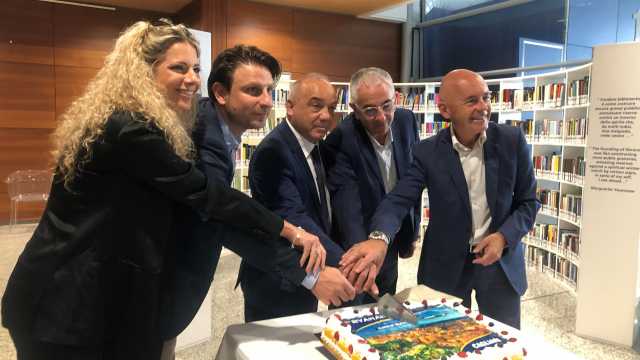 Gianni Chessa in aeroporto a Elmas