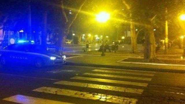 Aggredita in piazza del Carmine