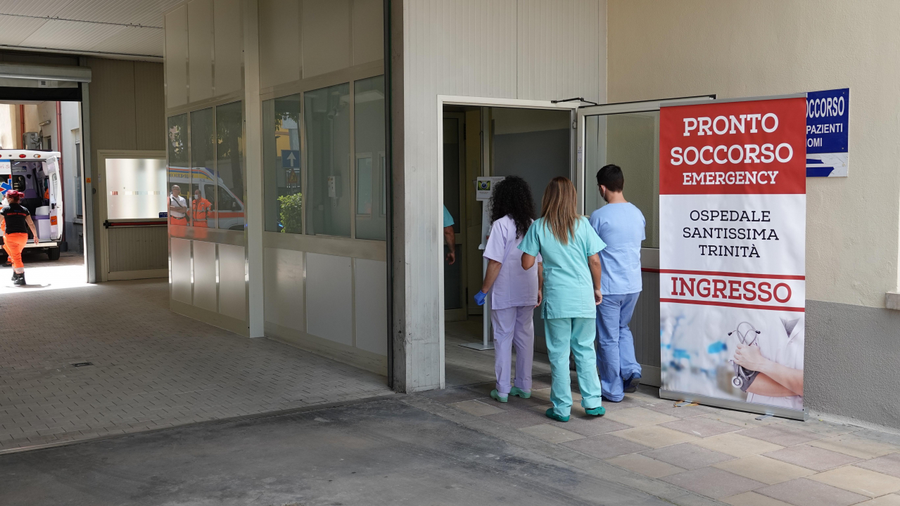 Pronto soccorso del santissima Trinità Ingresso